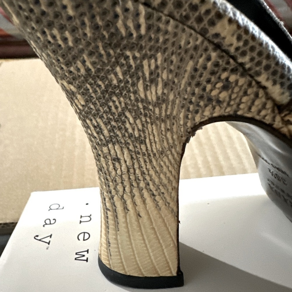 1990s Prada Ringtail Lizard Platform w Curved Heel - Picture 7 of 12